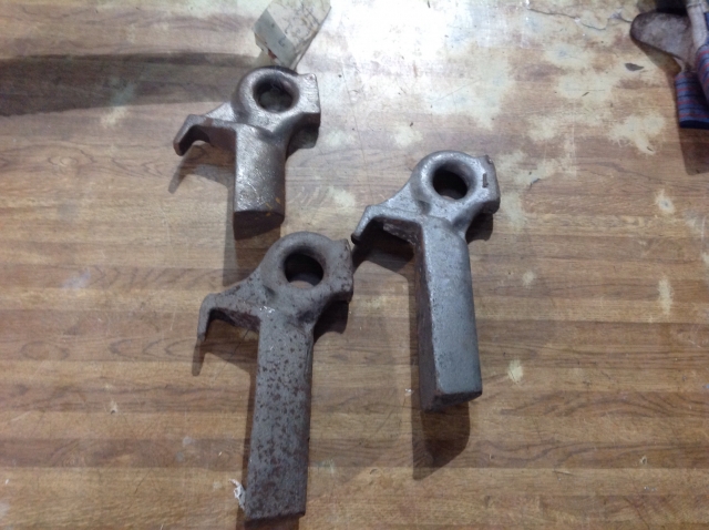 SOW LIFTING PINS